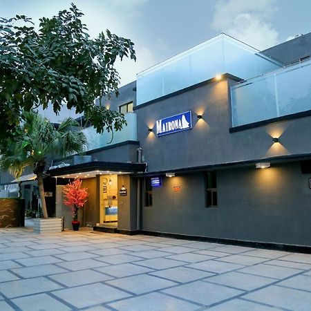 Hotel Mairona Gulberg Lahor Kültér fotó