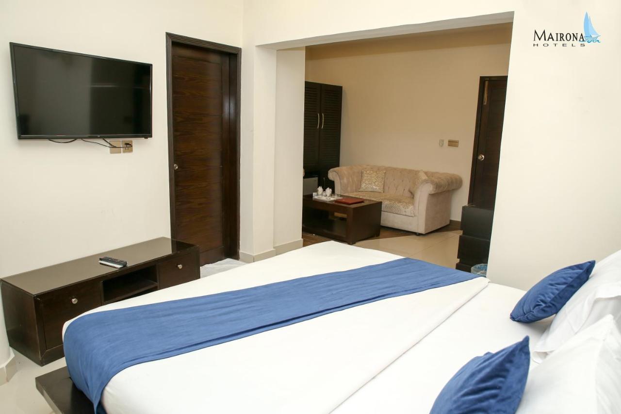 Hotel Mairona Gulberg Lahor Kültér fotó