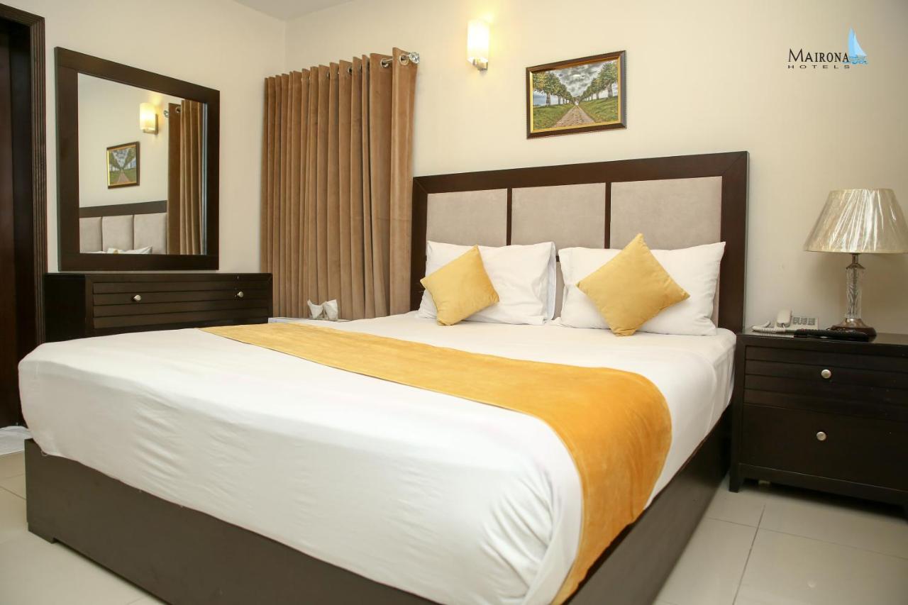 Hotel Mairona Gulberg Lahor Kültér fotó