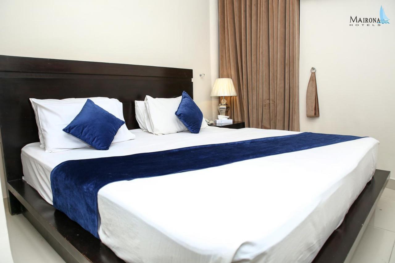 Hotel Mairona Gulberg Lahor Kültér fotó