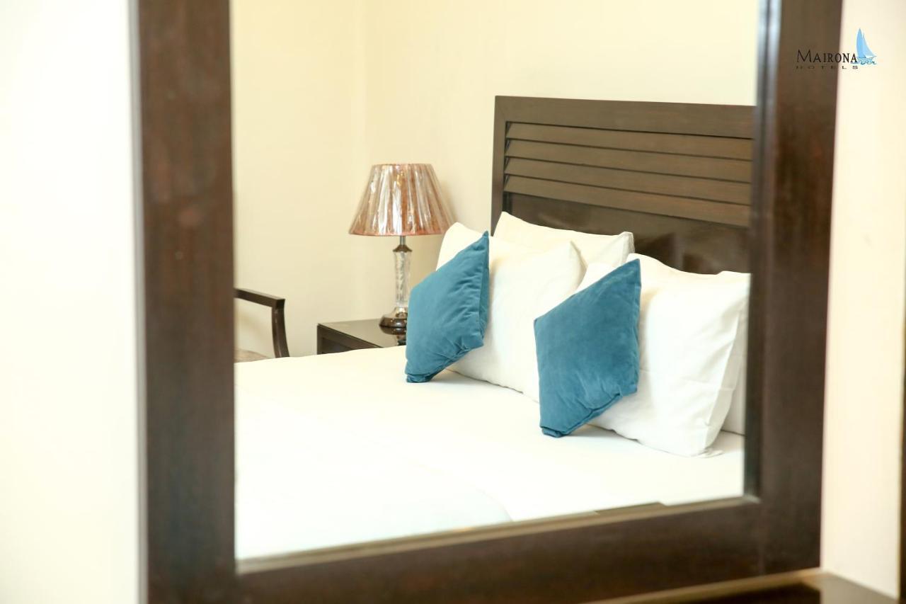 Hotel Mairona Gulberg Lahor Kültér fotó